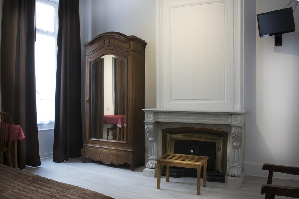 Hotel Moderne Lyon Zewnętrze zdjęcie